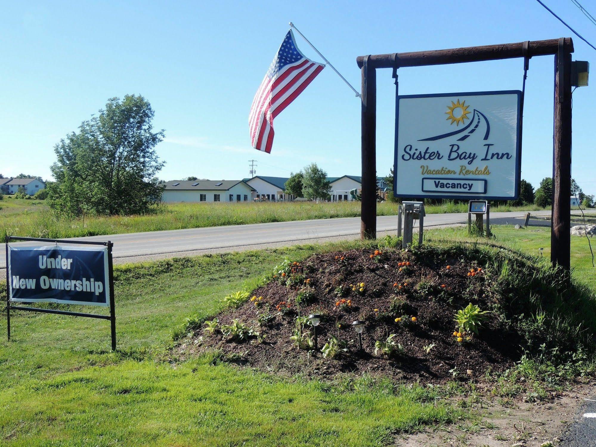 Sister Bay Inn Exterior photo